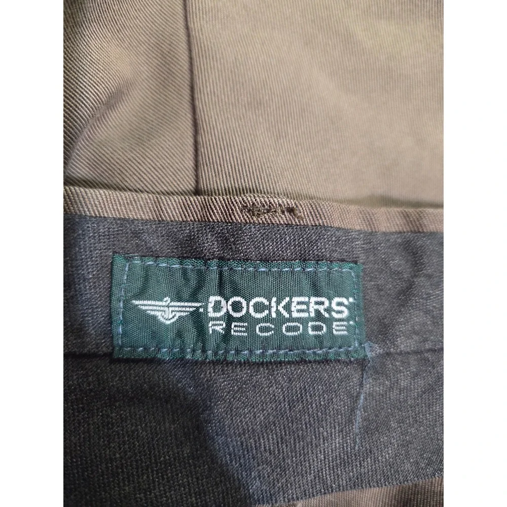 Dockers Recode Mens Brown Pleated Chino Pants Size 40x29‎